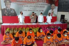 7 Orang Ini Keterlaluan, Gas Elpiji Subsidi Dioplos Lalu Dijual, Warga Jombang Waspada - JPNN.com Jatim
