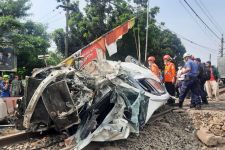 PT KAI Tuntut Pengendara Mobil Atas Kecelakaan di Rawa Geni - JPNN.com Jabar