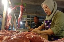 Sepekan Menjelang Lebaran, Harga Daging Sapi dan Cabai Merah Meroket - JPNN.com Jabar