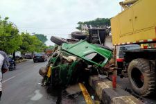 Kronologi Truk Muatan LPG Hantam 5 Mobil & 1 Motor di Semarang, 2 Tewas, 6 Luka-luka - JPNN.com Jateng