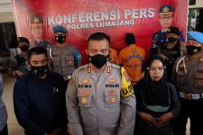 Sawi dan Abdullah Ditangkap Saat Transaksi Barang Berbahaya di Warung, Menegangkan - JPNN.com Jatim