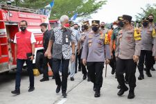 Dampingi Kapolri Cek Pos Terpadu GT Kalikangkung, Ganjar Temukan Hal Menarik - JPNN.com Jateng