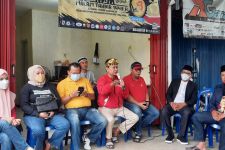 Pro Kontra Pasar Tumpah di Kampung Lio Depok, Pedagang: Kami Kecewa Kepada Wali Kota - JPNN.com Jabar