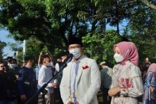 Salat Id Berjemaah Bersama Warga, Ridwan Kamil: Saya Terharu Biasanya di Rumah Dinas - JPNN.com Jabar