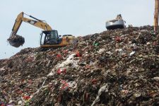 Ngeri, Kondisi Sampah di TPA Cipayung Kian Mengkhawatirkan - JPNN.com Jabar