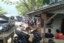 Kemacetan Lingkar Gentong Menjadi Berkah Bagi Pedagang Kopi - JPNN.com Jabar