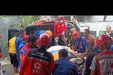 Cedera Kaki, Pria Obesitas di Kota Malang Butuh 10 Orang untuk Evakuasi - JPNN.com Jatim