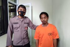 Tergoda Kemolekan Janda yang Baru Bangun Tidur, Tri Batal Mencuri dan Terjadilah - JPNN.com Jatim