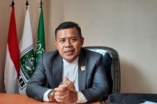 Soal Kasus Pencabulan Santri di Depok, Babai Suhaimi 'Sentil' Sikap Dingin Mohammad Idris - JPNN.com Jabar