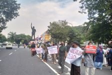 Ratusan Orang di Solo Meminta Jokowi Mundur, Ternyata Karena Ini - JPNN.com Jateng