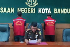Kejari Bandung Tetapkan Dua Pegawai Perum DAMRI Tersangka Korupsi - JPNN.com Jabar