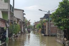 Update Banjir Rob Semarang, Ketinggian Air di Tambaklorok Hanya Turun 5 Cm - JPNN.com Jateng