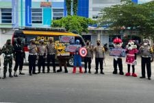 Captain America dan Polisi Berkolaborasi, Hasilnya Mantap! - JPNN.com NTB