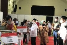 Wapres Ma’ruf Amin Berikan Bantuan Modal Usaha kepada MBR Surabaya - JPNN.com Jatim