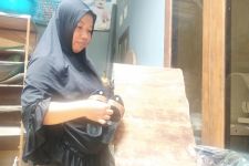 Limbah Pamper Bayi di Kota Malang Disulap Menjadi Kerajinan Bernilai - JPNN.com Jatim