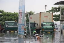 Komisi IX Desak Pemerintah Beri Bantuan Pekerja Terdampak Rob di Semarang - JPNN.com Jateng