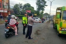 Siswi Malang Jadi Korban Tabrak Lari Saat Berangkat Sekolah, Kasihan - JPNN.com Jatim