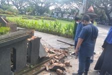 Nasib Tembok Alun-alun Tugu Malang, 2 Kali Hancur Ditabrak Mobil - JPNN.com Jatim