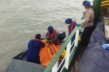 Pemuda Lompat dari Jembatan Suramadu Akhirnya Ditemukan Tewas di Perairan Gresik - JPNN.com Jatim