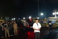 Menyambangi Gedung Pakuan, Ganjar Pranowo Melihat Kesedihan dan Keikhlasan di Wajah Ridwan Kamil - JPNN.com Jabar