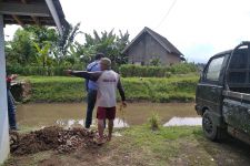 Tato Pada Lengan Kanan Jadi Petunjuk Mayat di Sungai Molek Malang, Lihat - JPNN.com Jatim