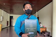 Dimas Semringah, Ijazahnya yang Ditahan Setahun Ditebus Pemkot Surabaya - JPNN.com Jatim