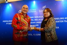 Bank BJB Gandeng BPR Irian Sentosa untuk Akselerasi Kredit di Wilayah Timur Indonesia - JPNN.com Jabar