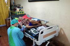 Pemkot Surabaya Pastikan Seniman Ludruk Cak Sapari Dapat Perawatan Intensif - JPNN.com Jatim