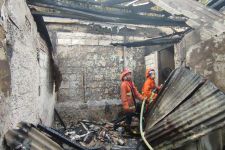 Tabung Gas LPG Bocor, 3 Rumah di Cibogor Ludes Terbakar - JPNN.com Jabar