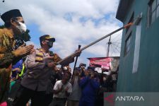 Rayakan HUT Ke-76 Bhayangkara, Polres Garut Renovasi Puluhan Rumah Ibadah - JPNN.com Jabar