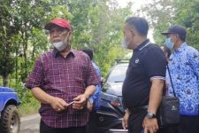 DPRD DIY Sidak Jalan Rusak di Kulon Progo, Lihat Apa yang Ditemukan - JPNN.com Jogja