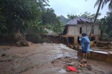 Kisah Warga Cibunian yang Berhasil Selamat dari Amukan Banjir - JPNN.com Jabar