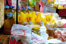 Cerita Pedagang Minyak Goreng saat Tanggul Semarang Jebol, Ternyata - JPNN.com Jateng
