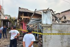 Getir Keluarga Ayung Merayakan Iduladha Tanpa Rumah Akibat Kebakaran - JPNN.com Jabar