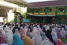 PD Muhammadiyah Depok Laksanakan Salat Iduladha, Masyarakat Diajak Menghargai Perbedaan - JPNN.com Jabar