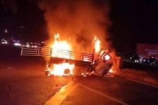 Mobil yang Terbakar di Subang Angkut Suporter Timnas Indonesia - JPNN.com Jabar