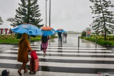 Cuaca NTB Hari Ini: Hujan Lebat dan Petir, Waspada Tanah Longsor semeton - JPNN.com NTB