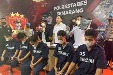5 Suporter Arema FC Ditangkap Polisi Semarang, Tuh Tampang Mereka - JPNN.com Jateng