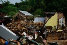 Warga Pati Terdampak Banjir Bandang Bakal Mengungsi Lama - JPNN.com Jateng