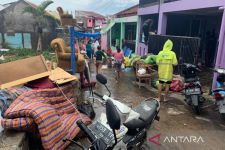 Korban Banjir di Garut Dapat 'Saweran' Dari Pemerintah, Satu Rumah Rp 500 Ribu - JPNN.com Jabar