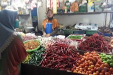 Tak Lagi Pedas, Harga Cabai Rawit & Bawang Merah Kian ‘Gurih’ - JPNN.com Jatim