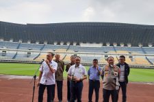 Menjelang Liga 1, Menpora Meninjau Tiga Aspek Penting di Stadion GBLA - JPNN.com Jabar