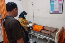 Maling Motor di Malang Bernasib Apes, Terbaring Lemas di Puskesmas - JPNN.com Jatim