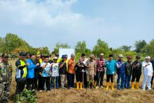 PWNU Jabar Dukung Penuh Pelestarian Hutan Mangrove - JPNN.com Jabar
