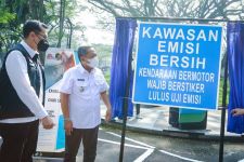 Pemkot Berlakukan Kawasan Emisi Bersih di Balai Kota Bandung - JPNN.com Jabar