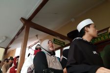 Takbir dan Isak Tangis Pendukung, Warnai Tuntutan Bahar Smith - JPNN.com Jabar