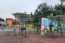 Disebut Alun-alun Paling Keren se-Indonesia, Ini Fasilitas yang Ada di Alun-alun Depok - JPNN.com Jabar