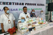 BPOM Bandung Amankan Ribuan Kosmetik Tak Layak Edar, Paling Banyak dari Wilayah Ini - JPNN.com Jabar