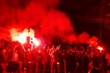 Kalah 1-4 Dari Borneo FC, Bobotoh Persib: Skuad Elit Menang Sulit! - JPNN.com Jabar