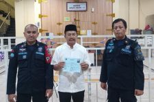 Mantan Bupati Jombang Nyono Bebas dari Lapas Surabaya, Lihat Tampangnya - JPNN.com Jatim
